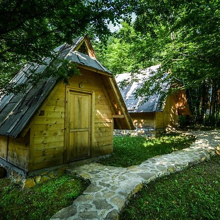 Отель Camp Divlja Rijeka Hum Экстерьер фото