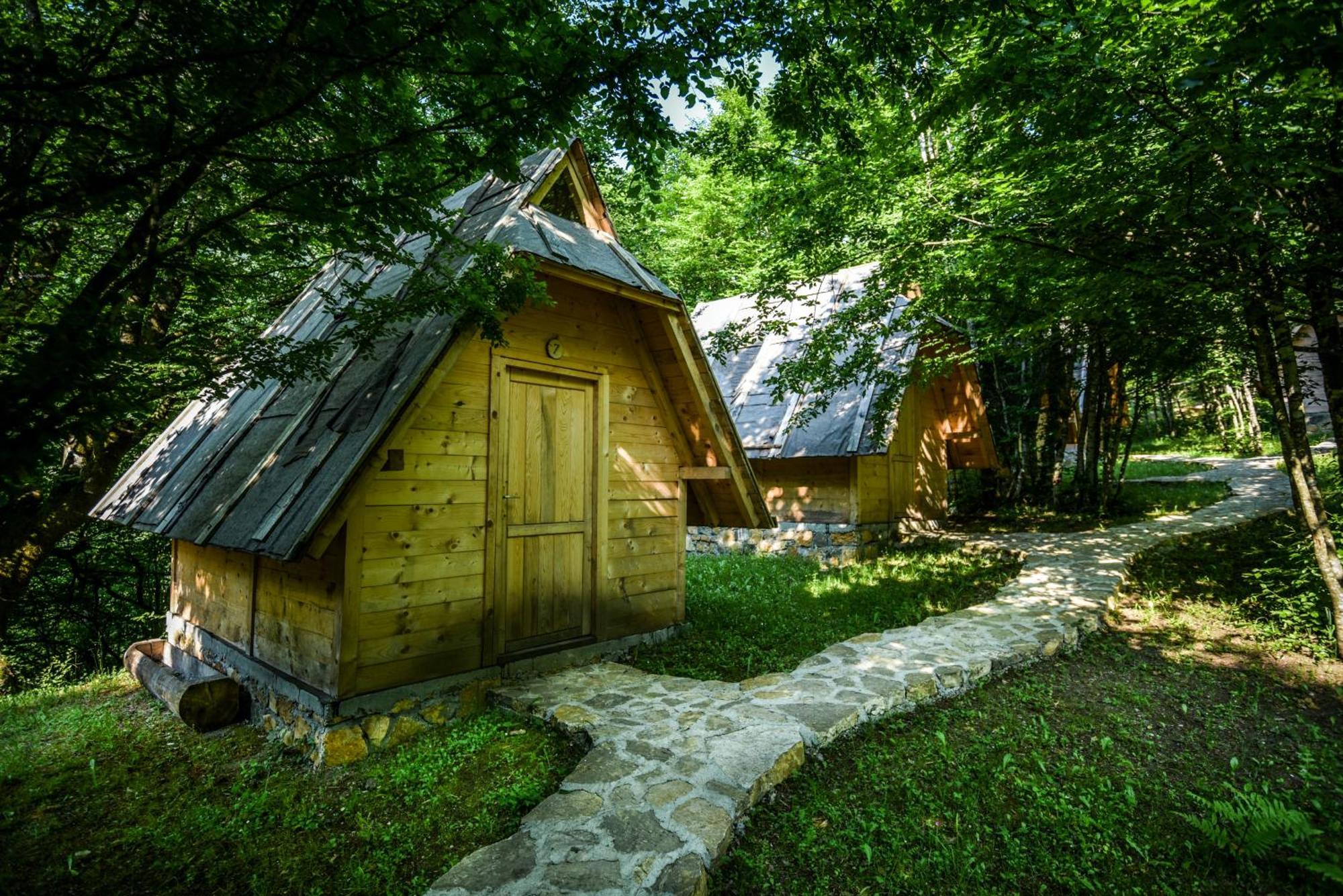 Отель Camp Divlja Rijeka Hum Экстерьер фото