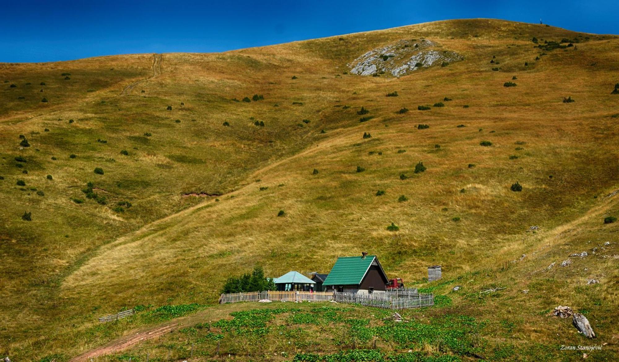 Отель Camp Divlja Rijeka Hum Экстерьер фото
