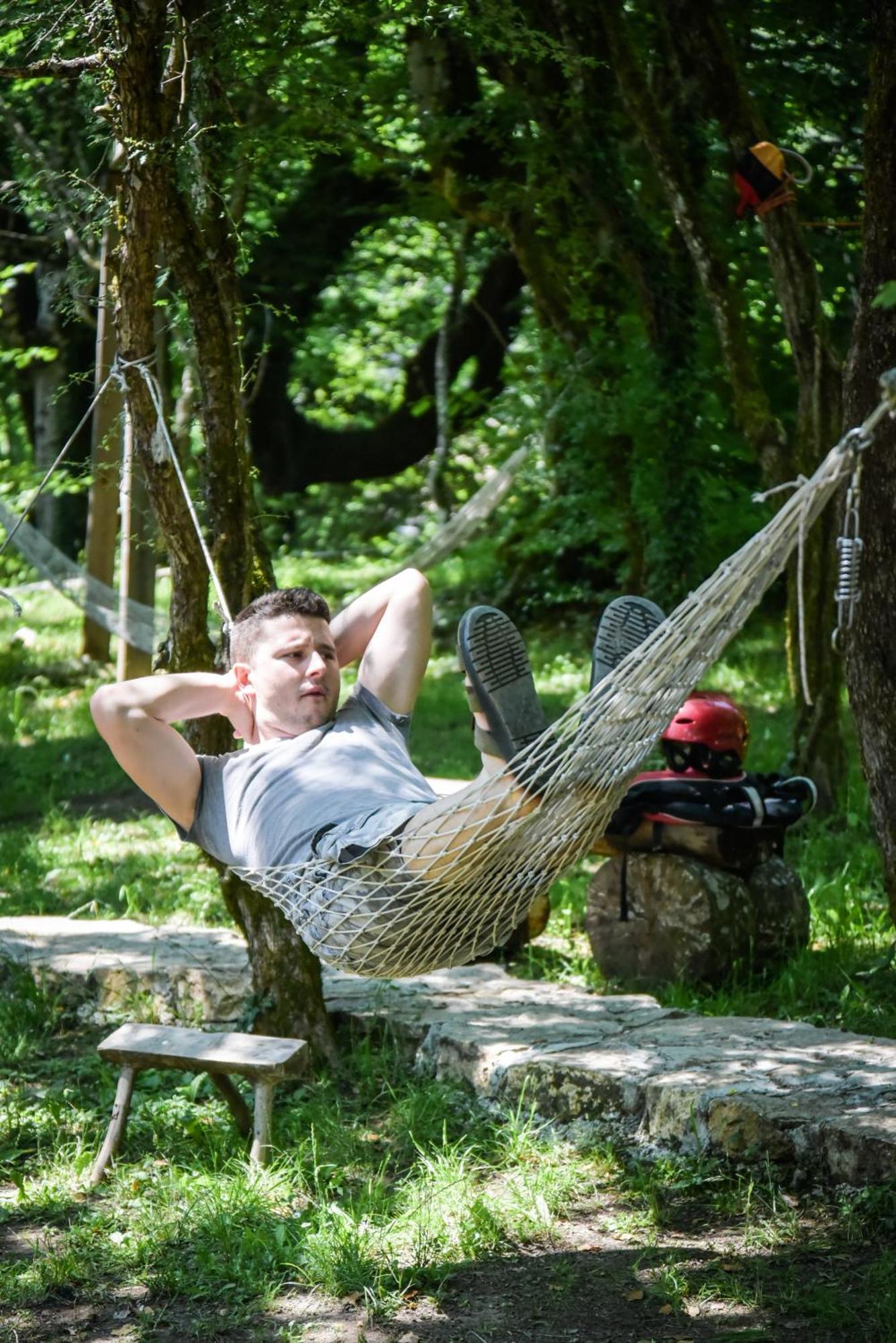 Отель Camp Divlja Rijeka Hum Экстерьер фото