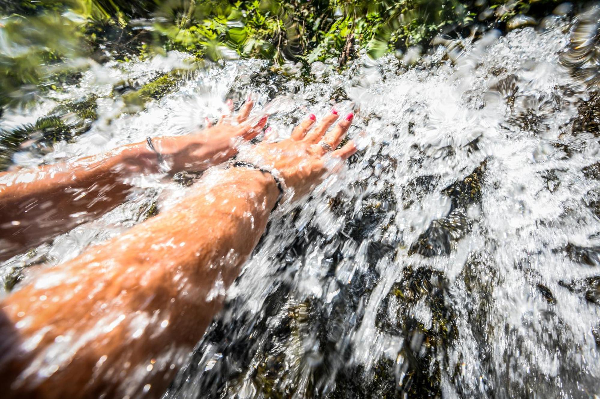 Отель Camp Divlja Rijeka Hum Экстерьер фото